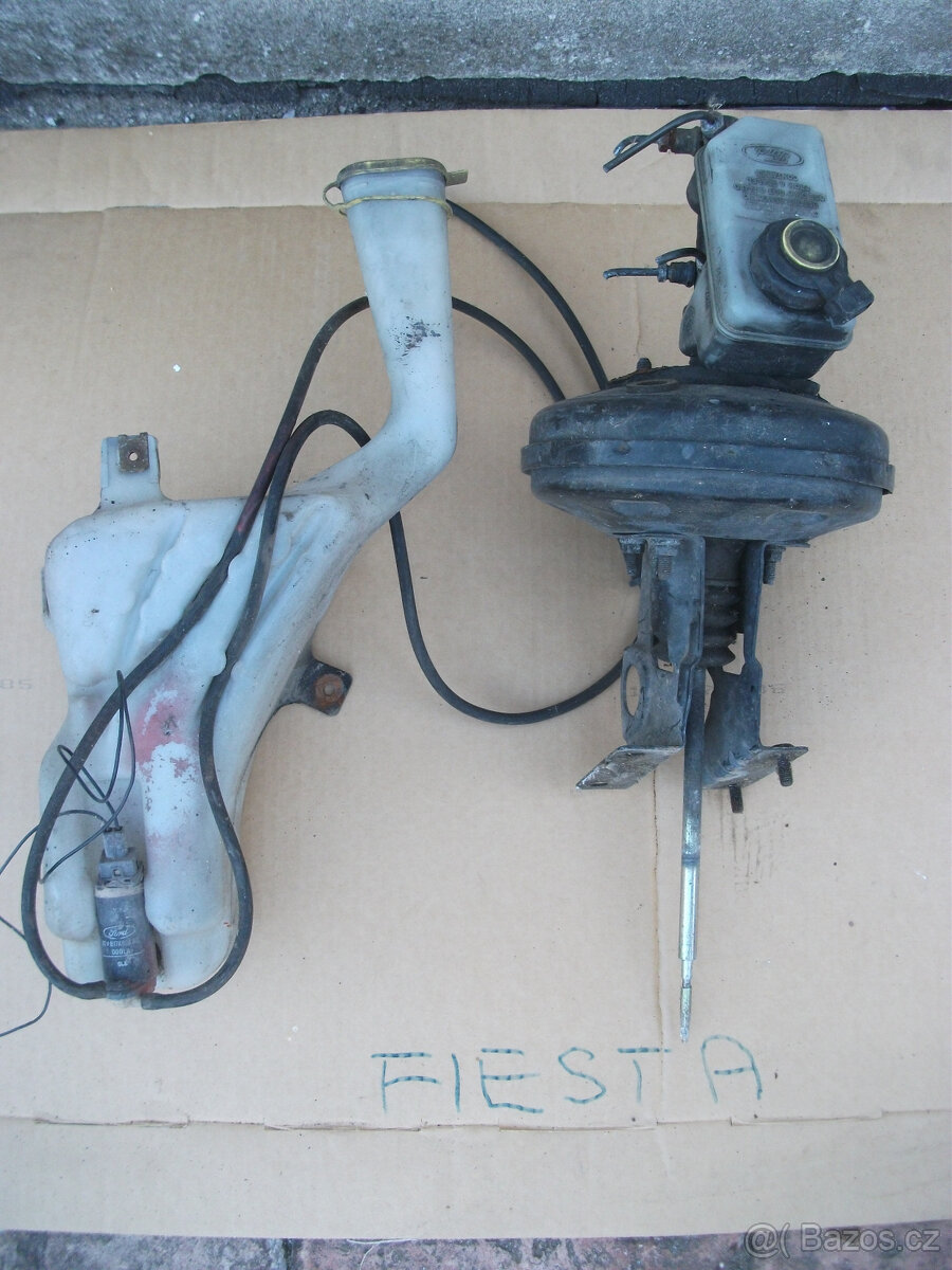 Fiesta + Daihatsu Cuore + Mitsubishi - 3