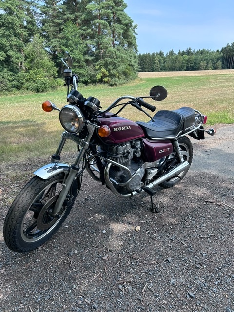 Honda CM400T - 3
