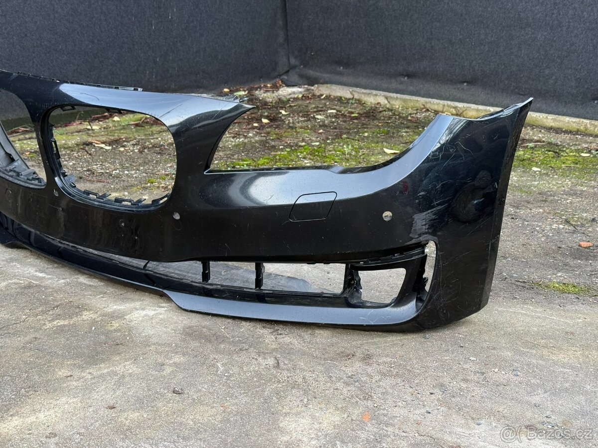 BMW řada 7 F01 F02 LCI - přední nárazník - 3