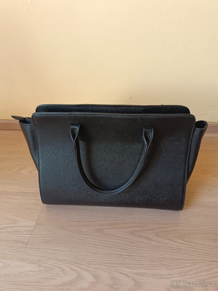 Černá kabelka - 3