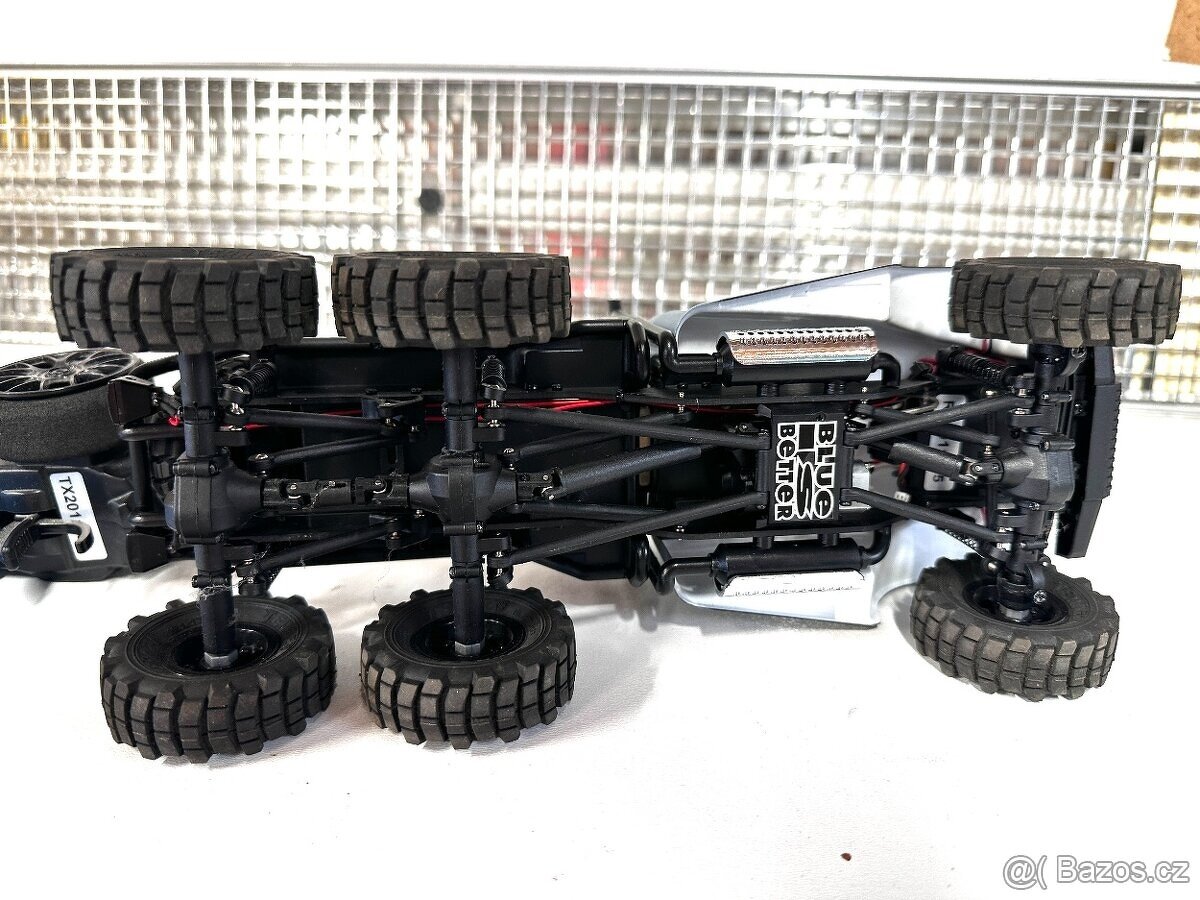 ROZBALENO - FMS 1:18 Atlas 6x6 RTR (modrý) - 3
