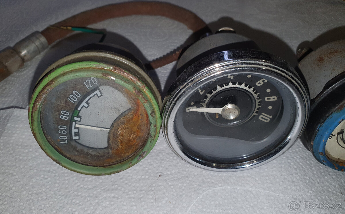 Budíky Škoda Tatra Praga - 3