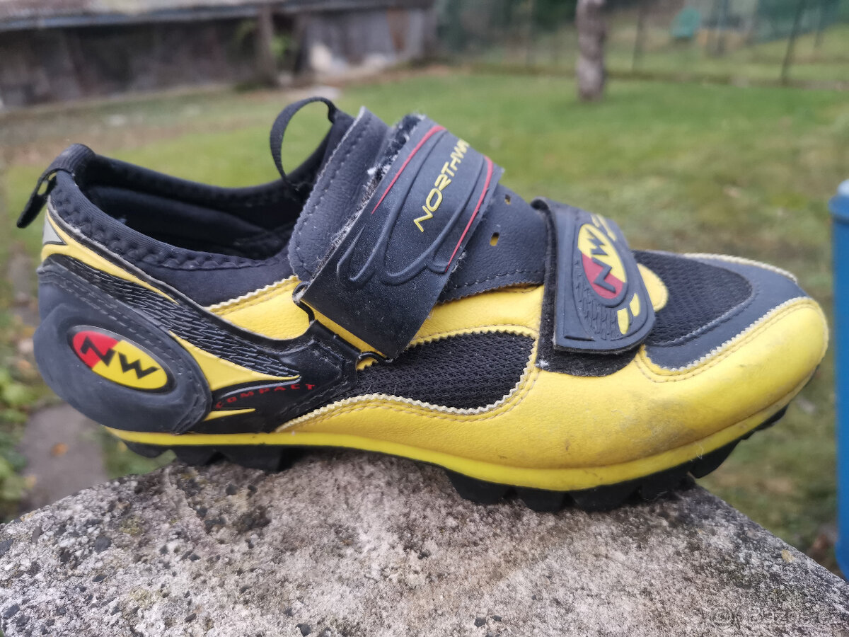 Dámské cyklistické tretry NorthWave vel.39 - 3