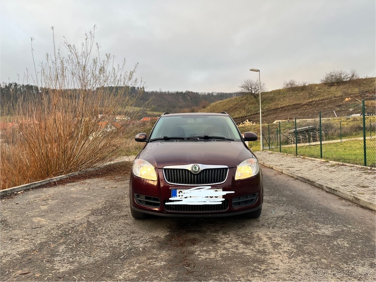 Škoda Fabia (2) kombi 1.4 63kw - 3