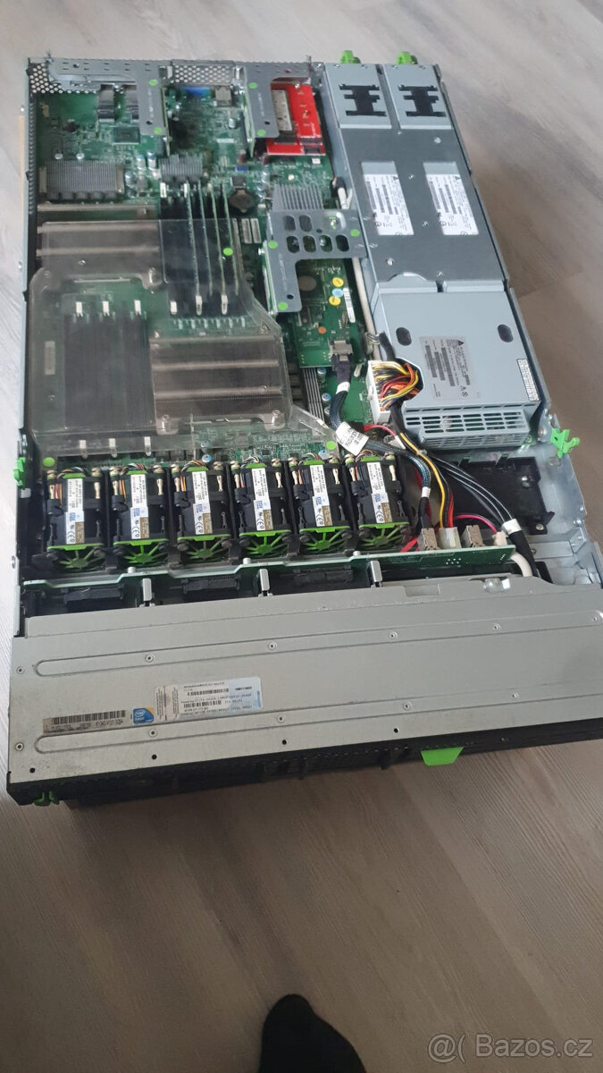 Rack server Primergy RX200, 2x Intel Xeon X5670 - 3