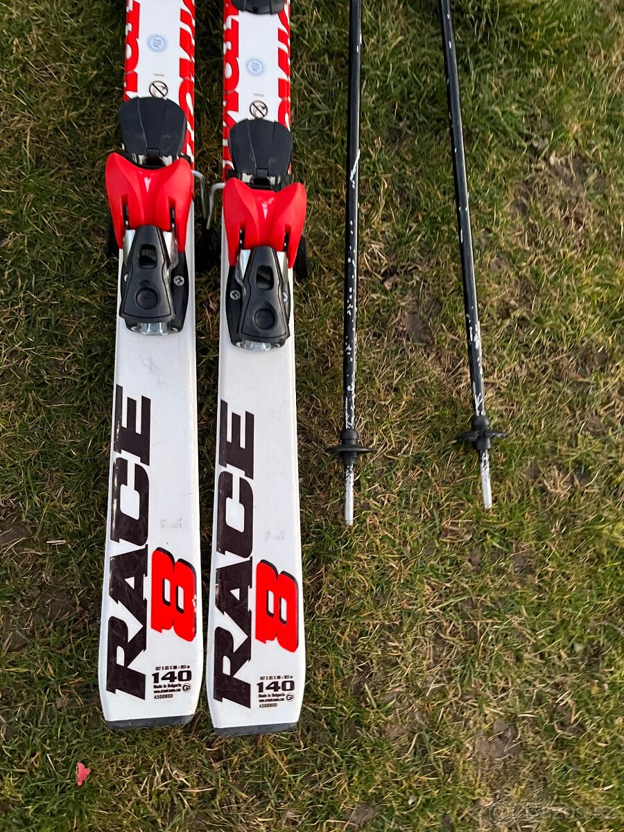 Lyzarsky set lyze Atomic 140cm+boty+hulky - 3