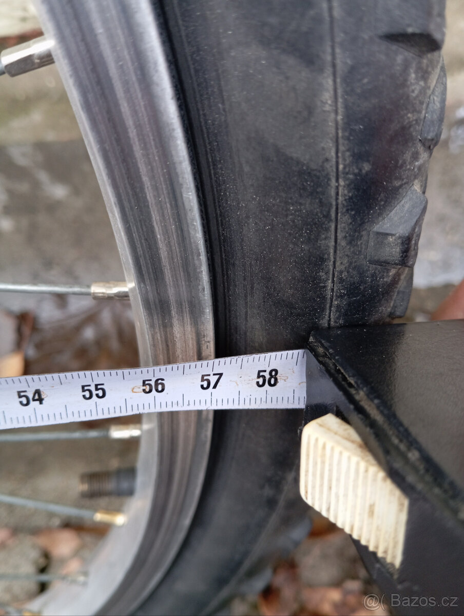 prodám přední kolo 26 - 3