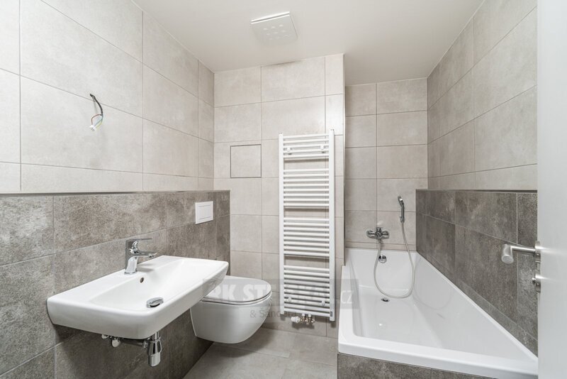 Pronájem bytu 1+kk 34 m² - 3