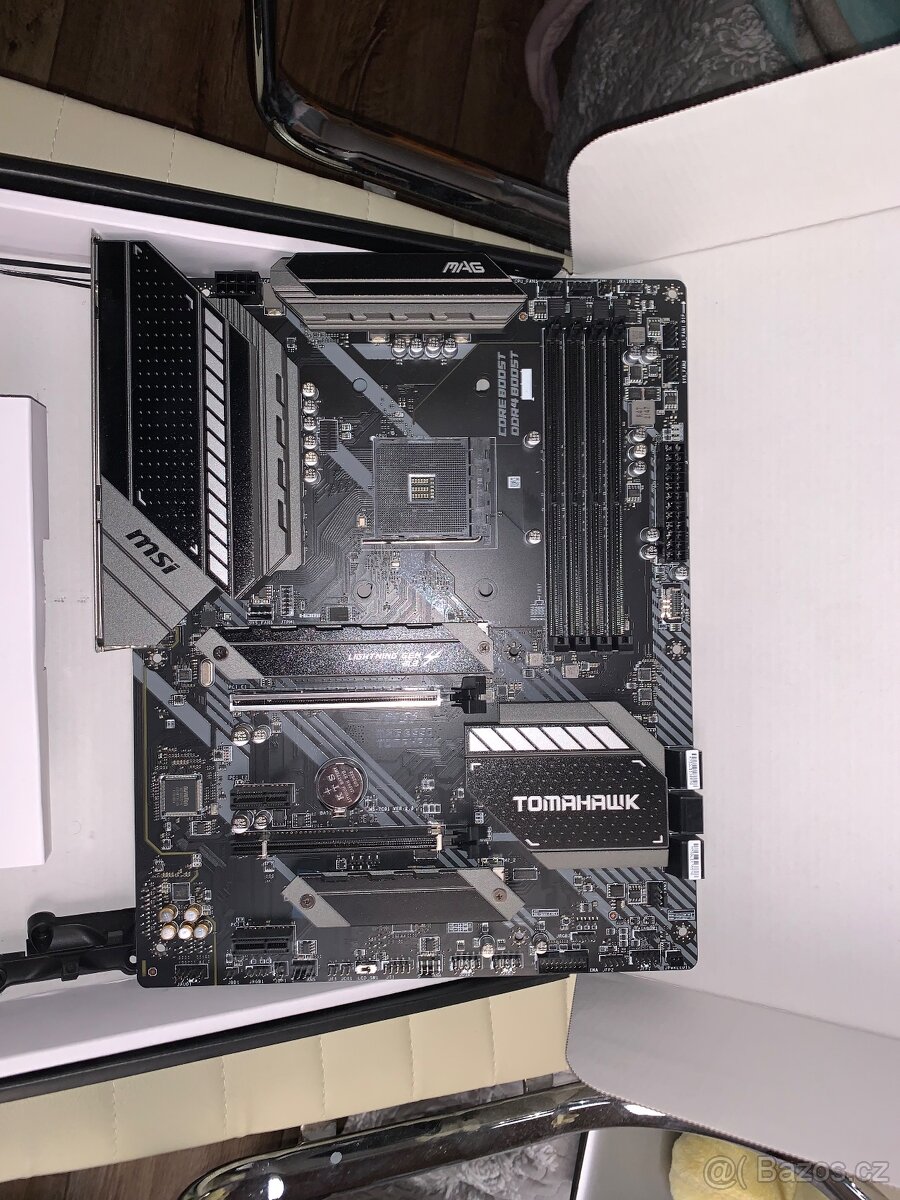 MSI MAG B550 Tomahawk - 3