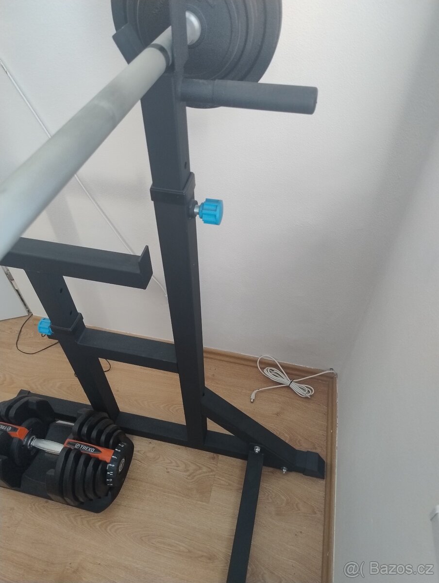 Stojan na činku, bench press - 3