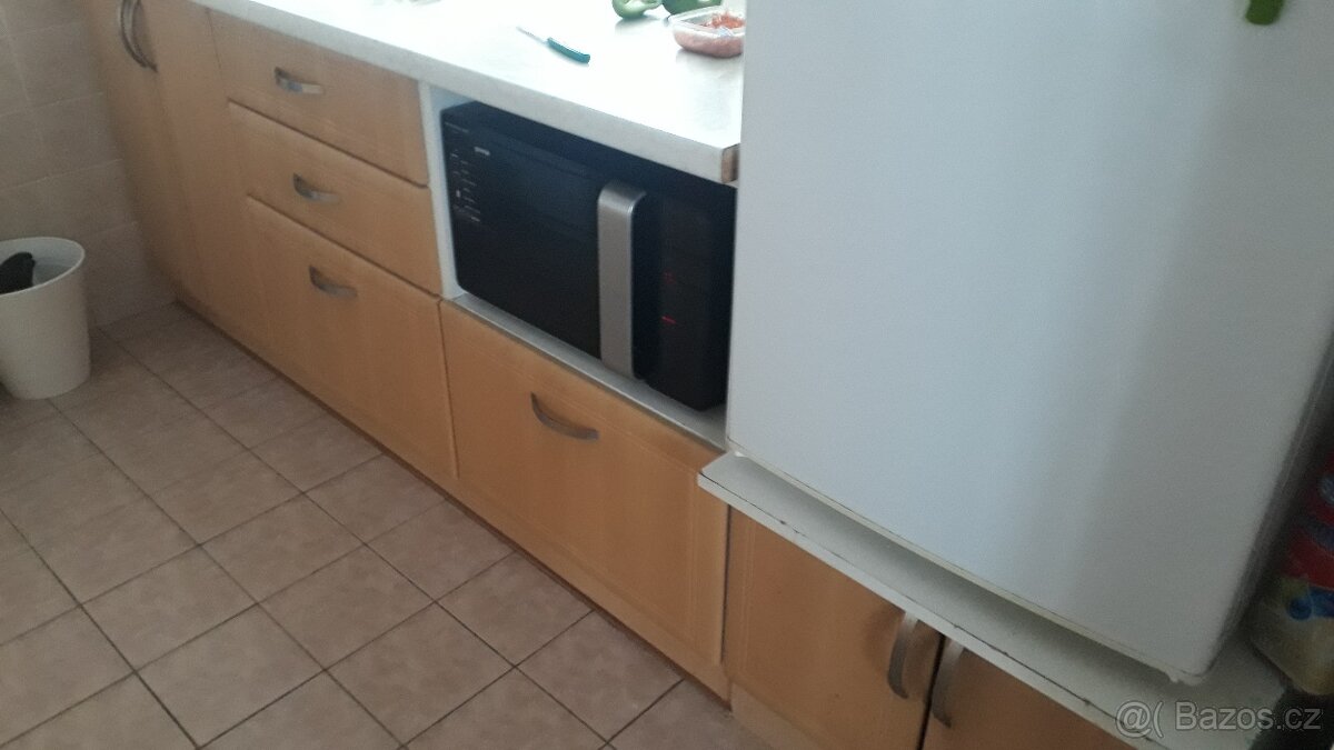 Kuchaňská linka světle hnědá - 3