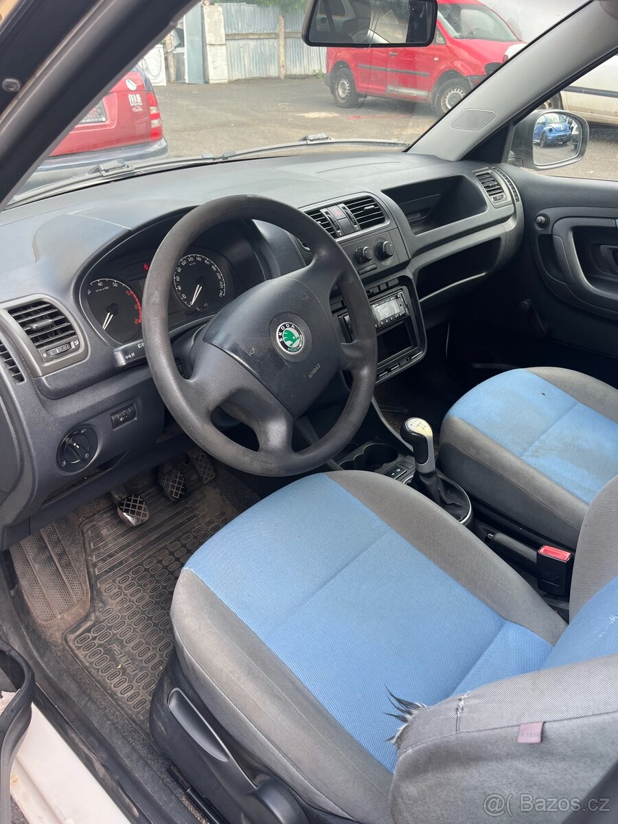Fabia 2 combi bílá - 3