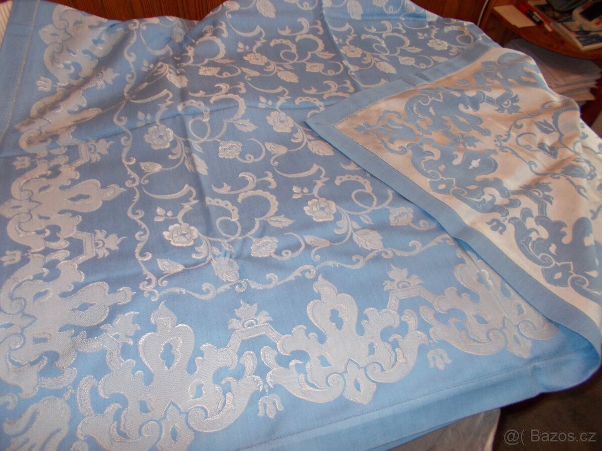 Oboustranný damaškový ubrus 240cm x 142cm - 3