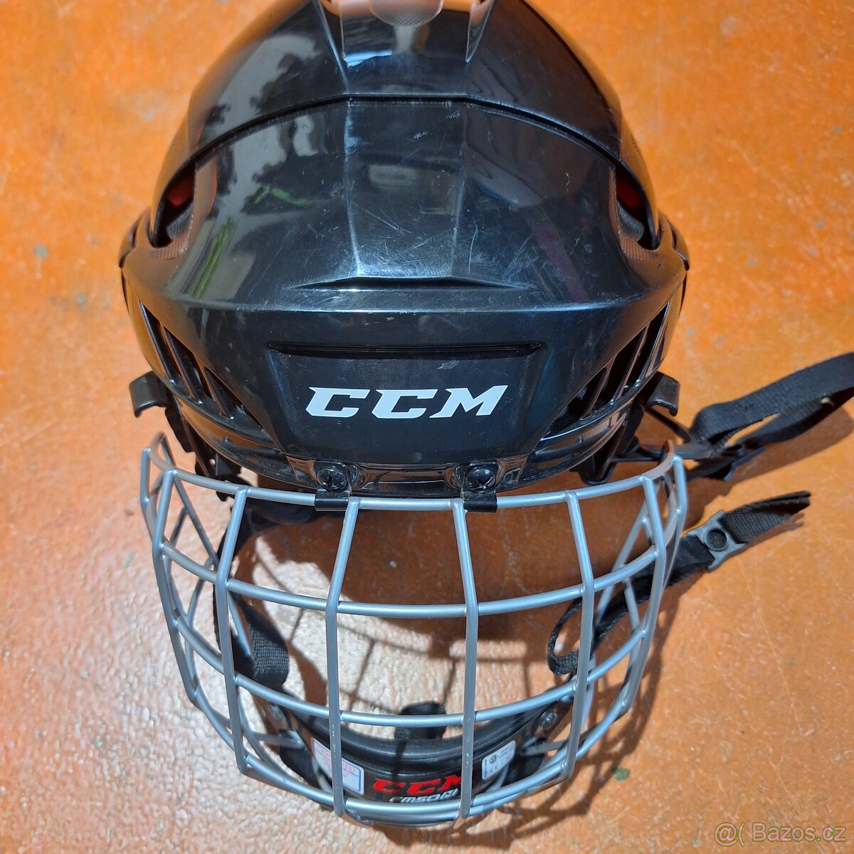 Hokejova vystroj - 3