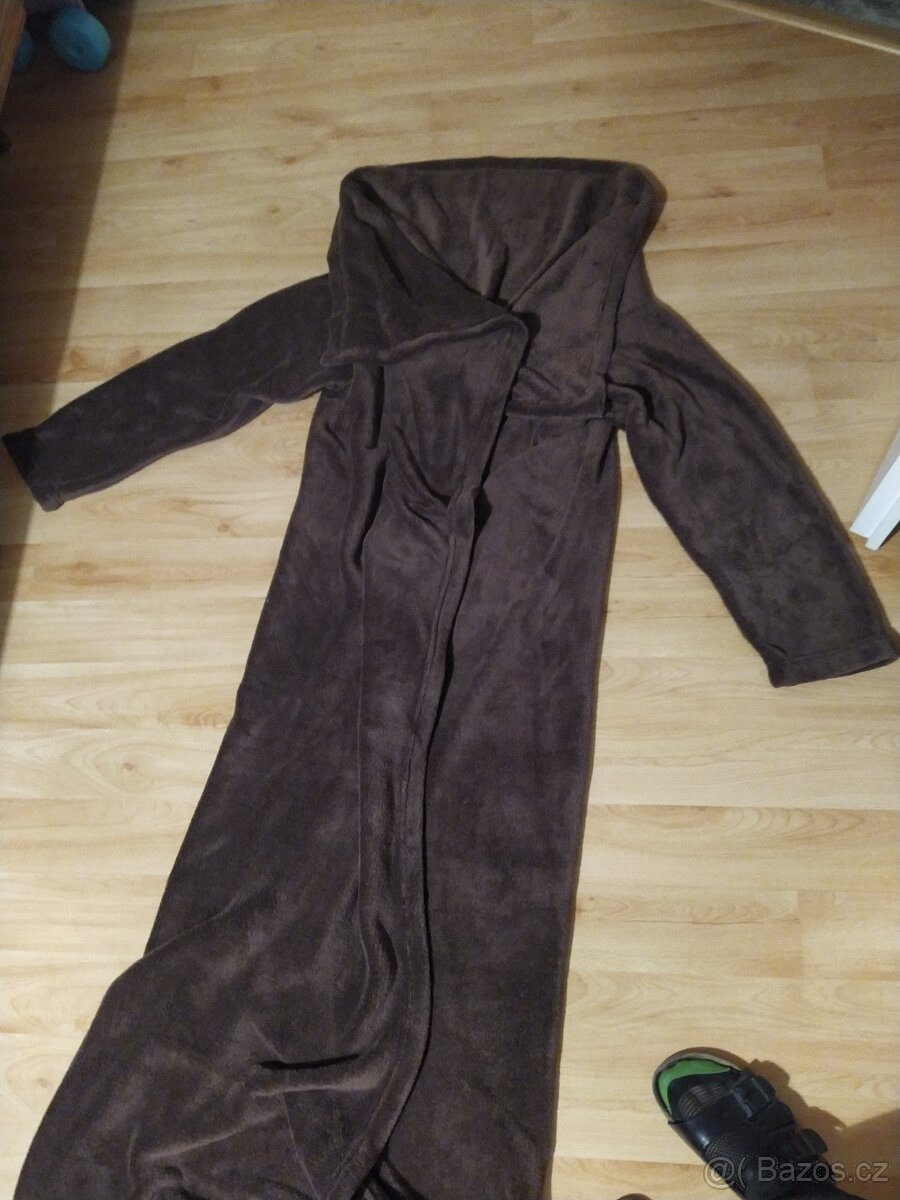 Televizní deka s rukávy - 3