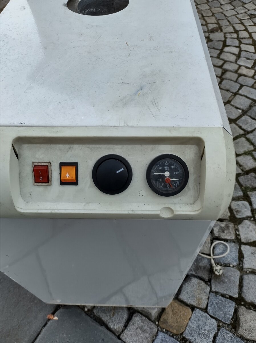 Prodám plynový kotel litinový - 3