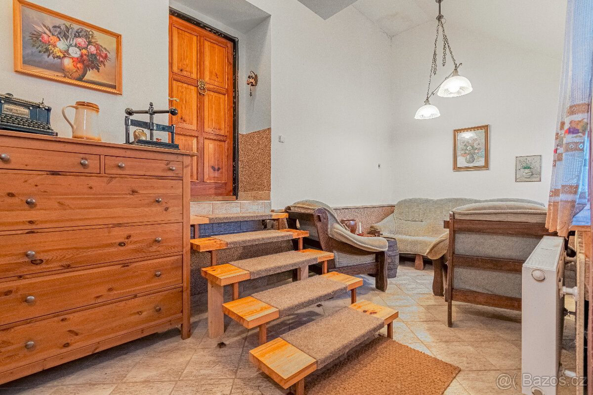 Prodám samostatně stojící chalupu - 3