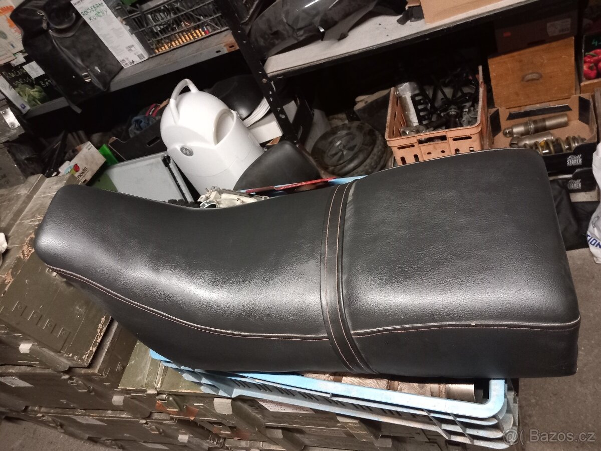 Yamaha XT600 - díly - 3