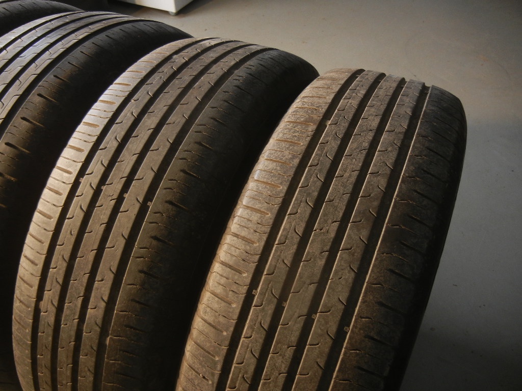 Letní pneu Continental 215/65R17 - 3