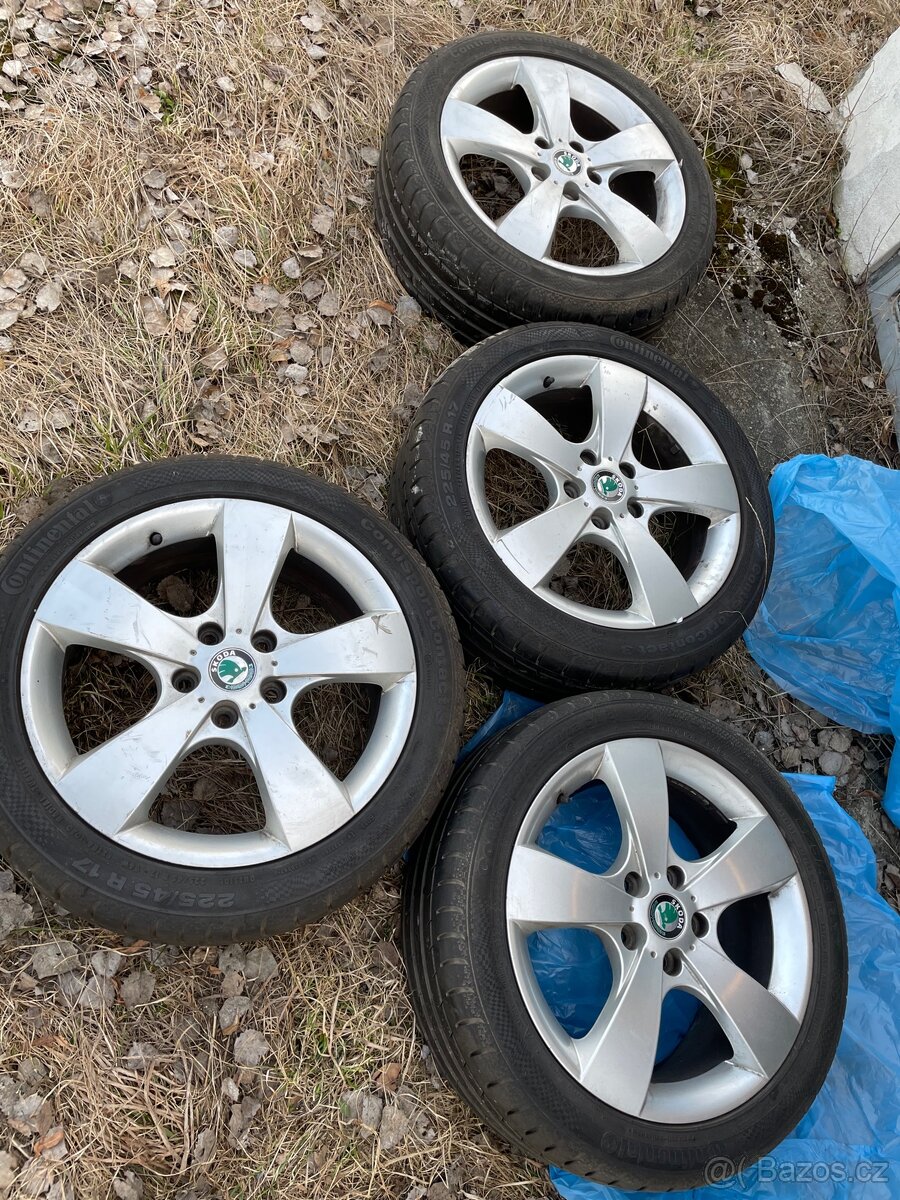Prodám alu kola s pneu 225/45 r17 - 3