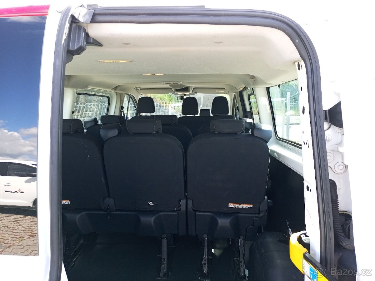 Ford Transit Custom Kombi - 9 místní - rok 2020 - 3