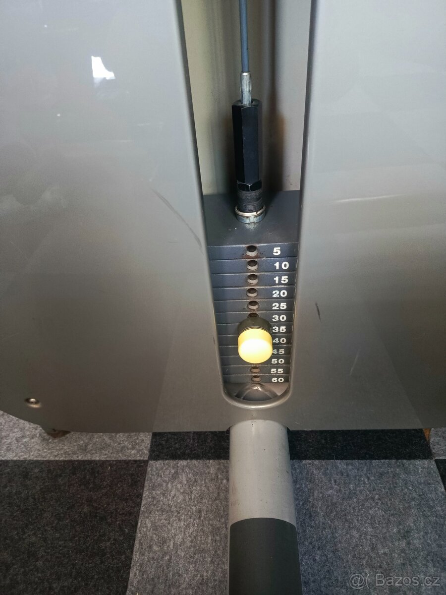 Technogym -abdominal crunch - 3