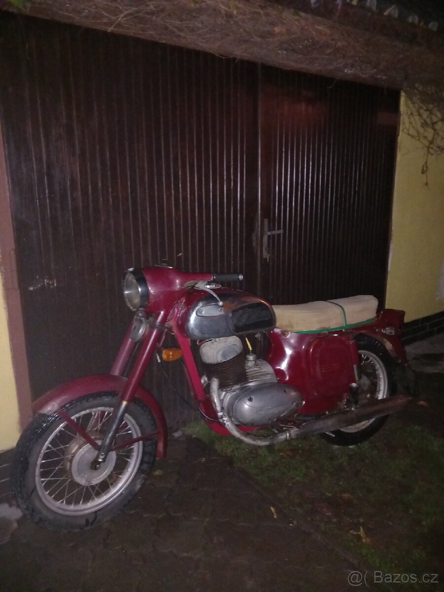 Jawa 250 typ 559 panelka - 3