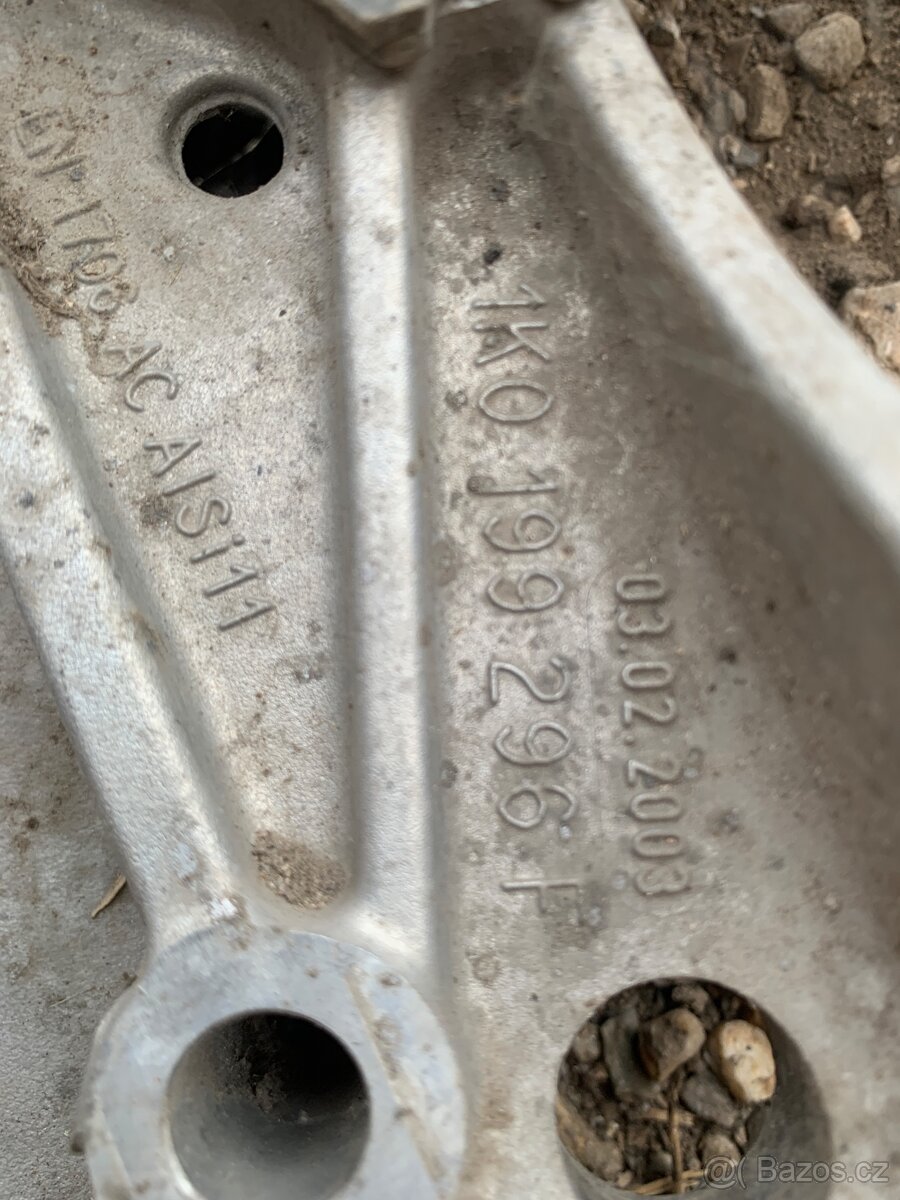 Přední nápravnice VW Touran se stabilizátorem - 3