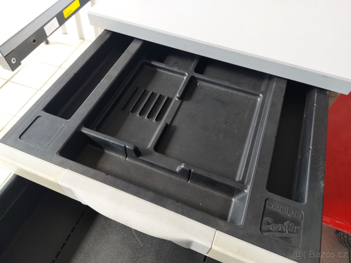 Stůl čtvercový + zásuvková skříňka českého výrobce zn. TECHO - 3