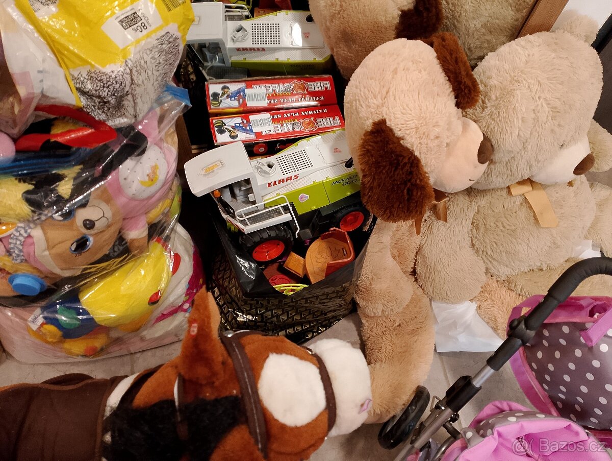 Hromada hraček - 3