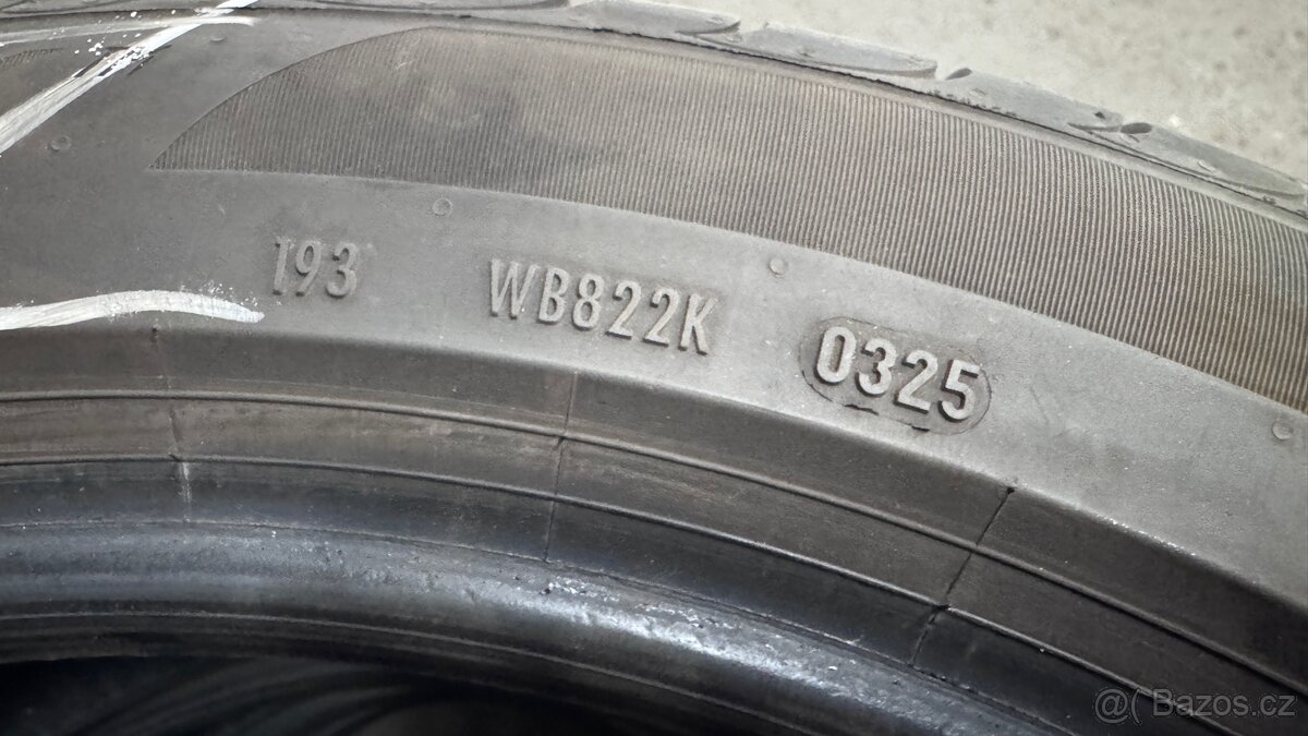 Pneu Pirelli powergy 235/45 R18 Tesla - 3