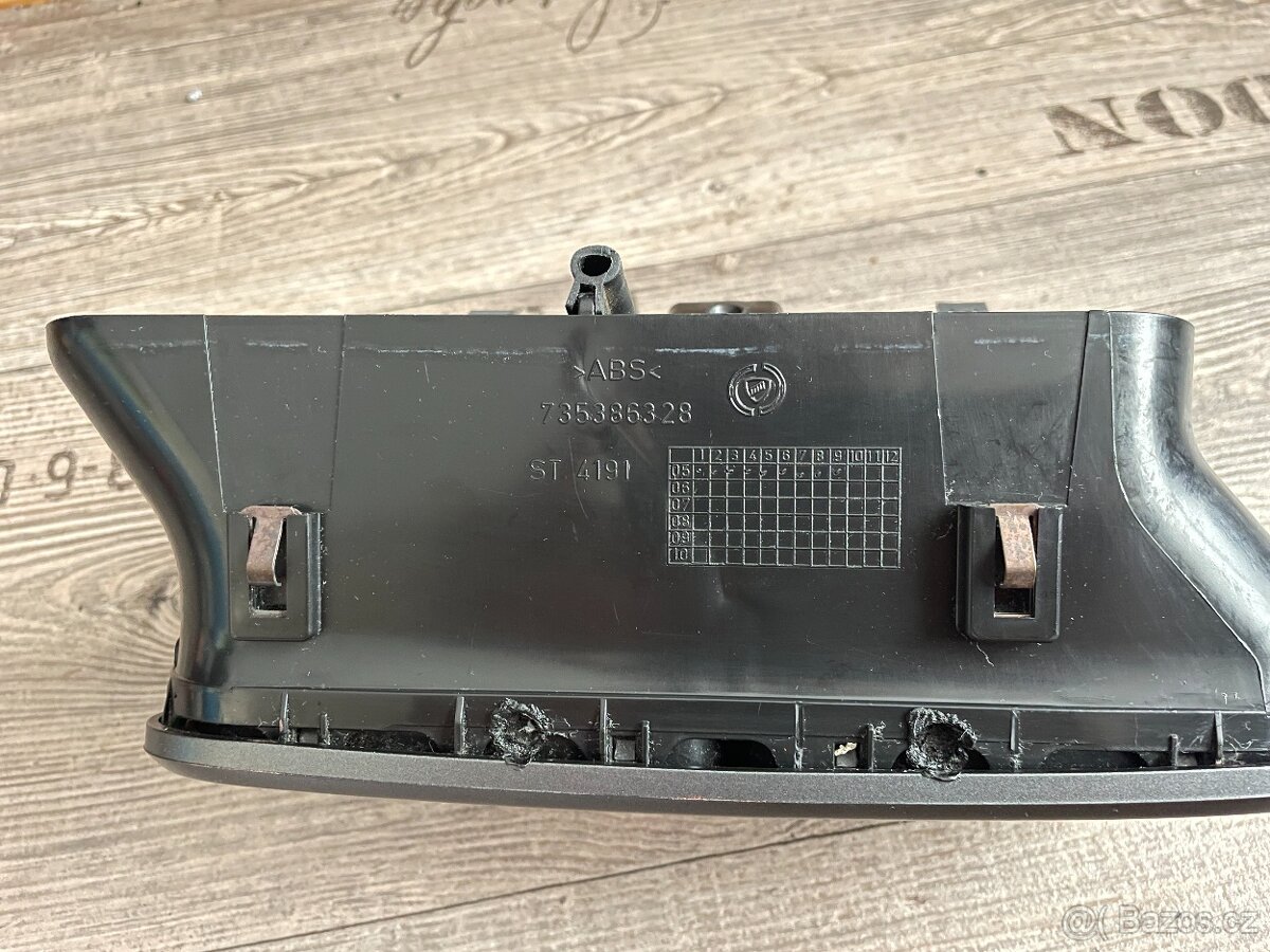 Ovládací panel a výdech topení Fiat Grande Punto - 3