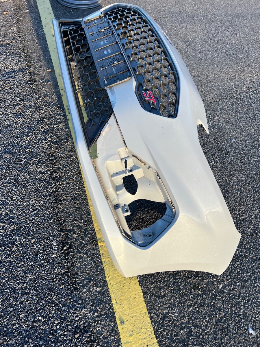 Ford Fiesta naraznik ST mk8 2021 - 3