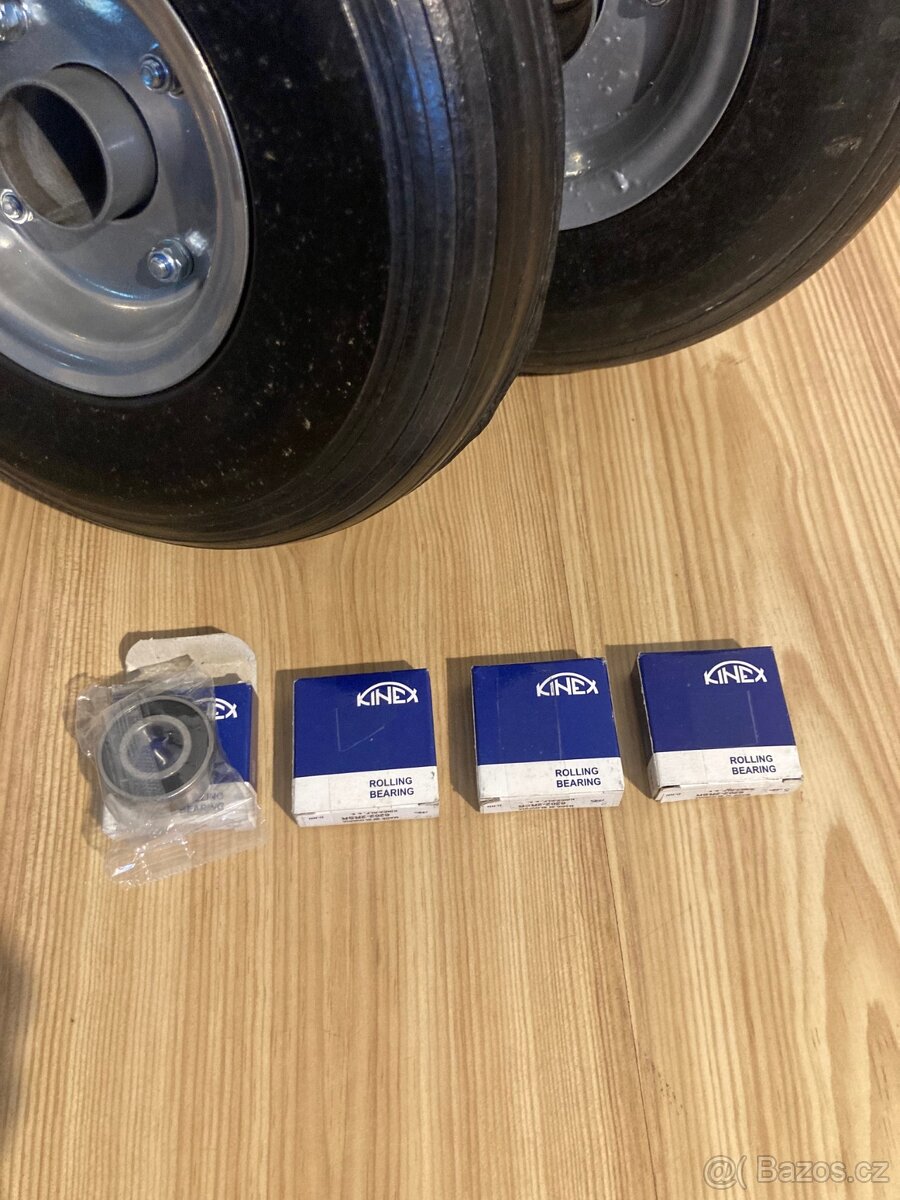 kolečka 3,00-4 plechová - 3