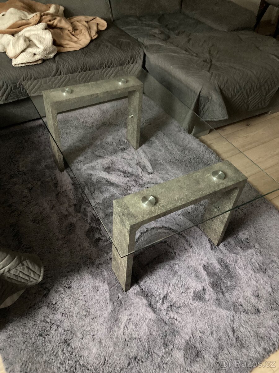 Konferenční stolek - 3