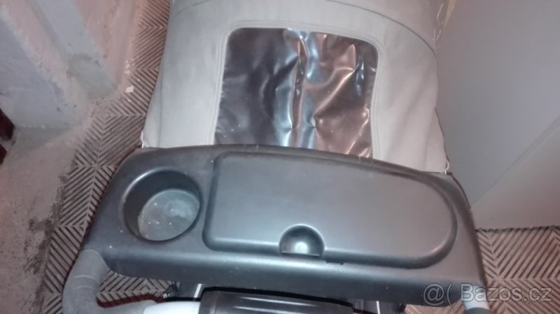 Kočárek zánovní - 3