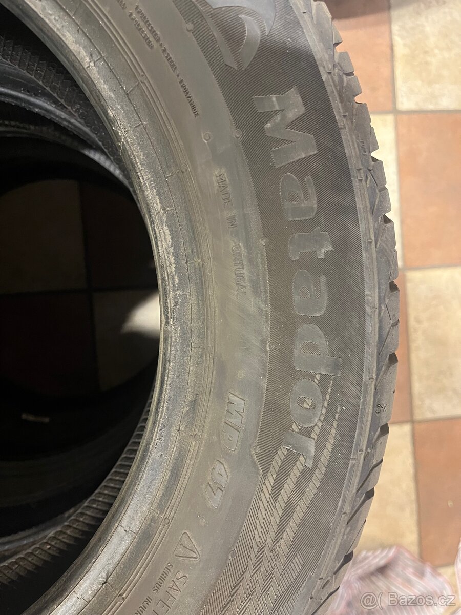 Pneu 185/65 R15 - 3