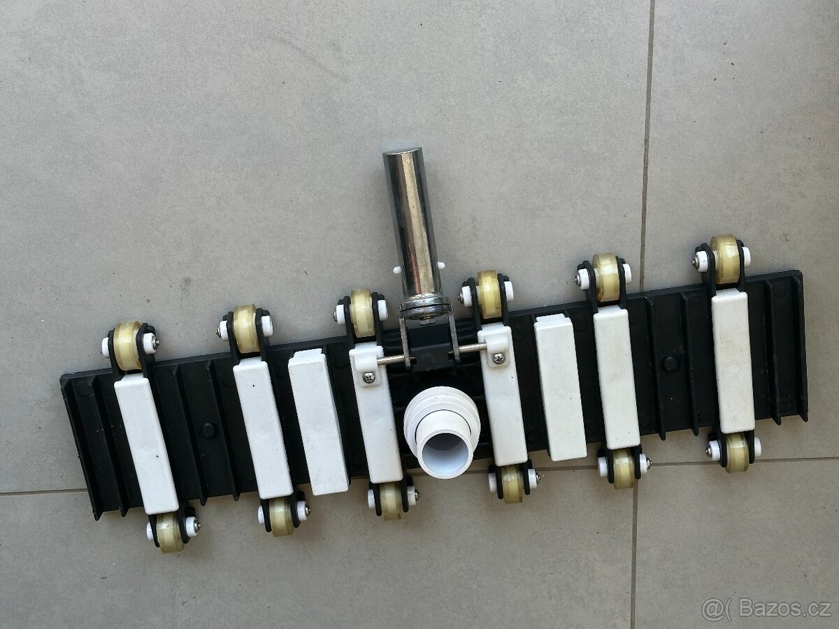 Bazénový vysavač - 3