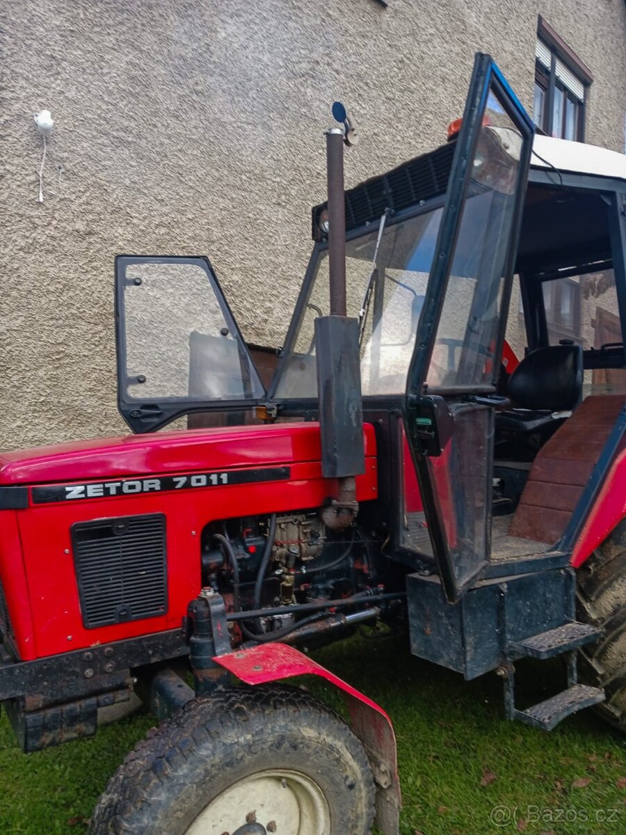 Zetor 7011 Traktor - 3