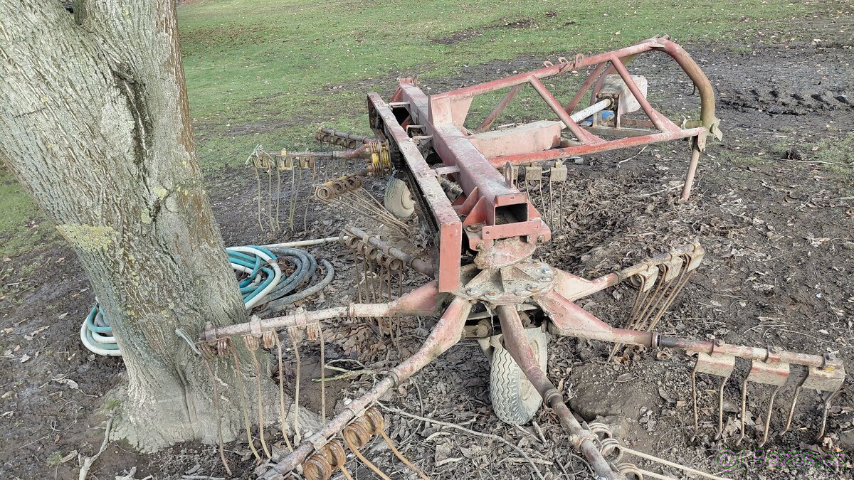 Nesený nahrazování sena. - 3