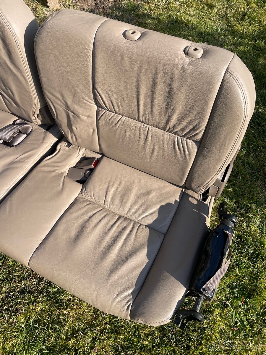 Sedačky Toyota Land Cruiser 95 (90)