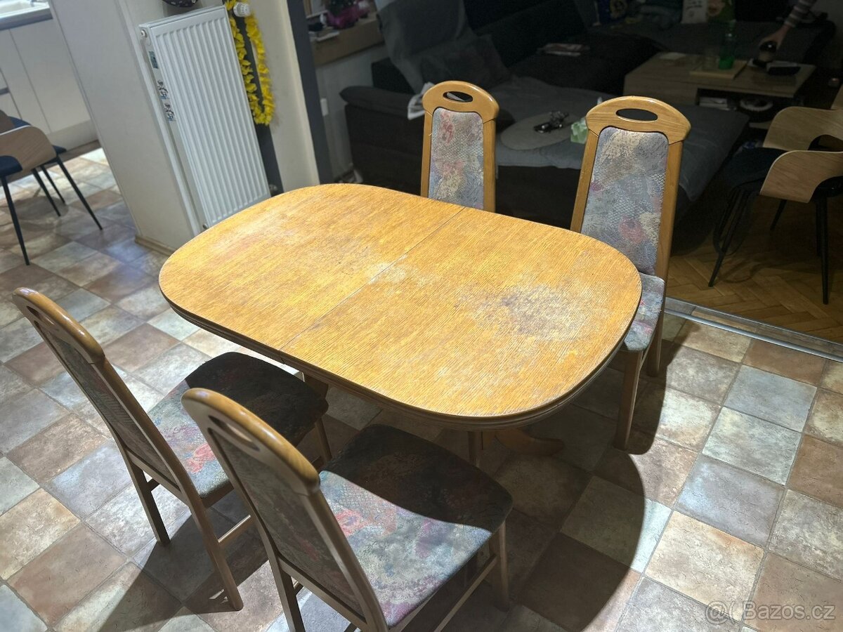 Prodám jídelní stůl a židle - 3