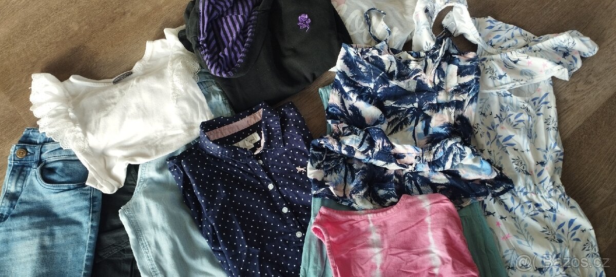 Set dívčího oblečení vel.134/140 - 3
