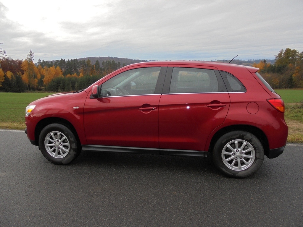 Mitsubishi ASX 1,6 Mivec, 1. majitel, dvě sady kol, r.v. 09/ - 3