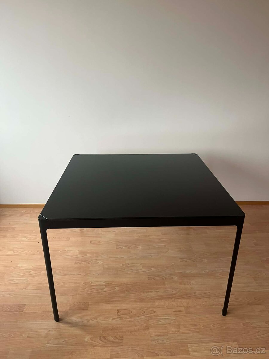 Jídelní stůl + 4 židle - 3