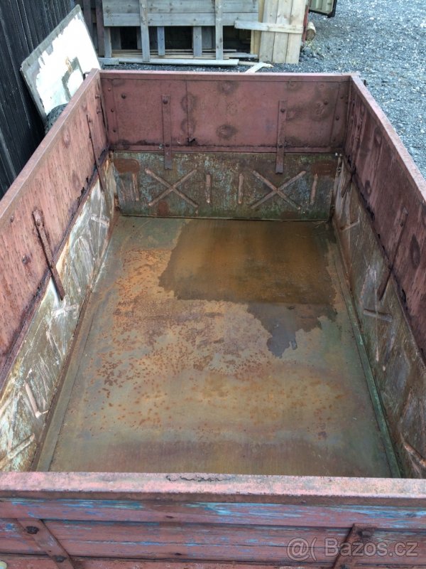 Prodám vlek za traktor nebo nákladní auto. - 3