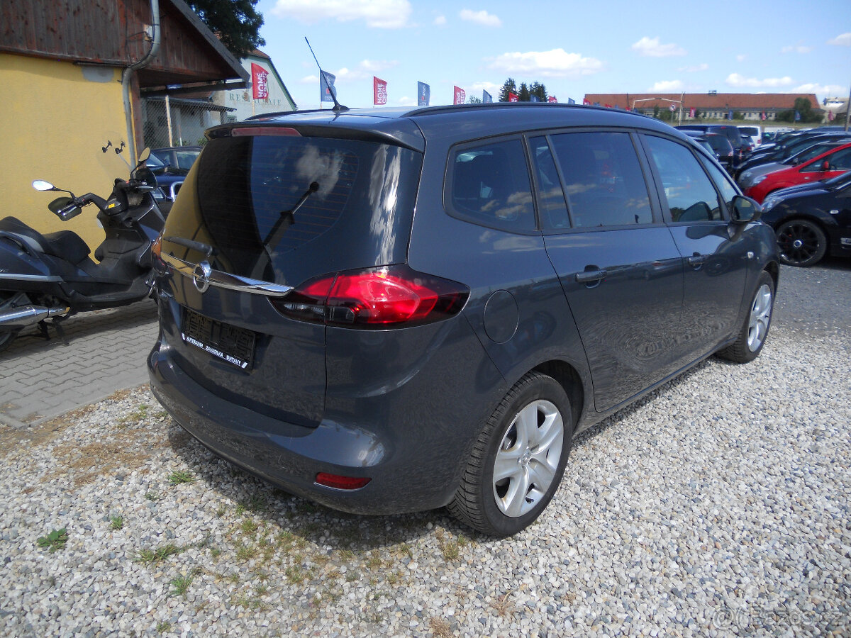 Opel Zafira 2.0CDTi 96Kw 7míst - 3