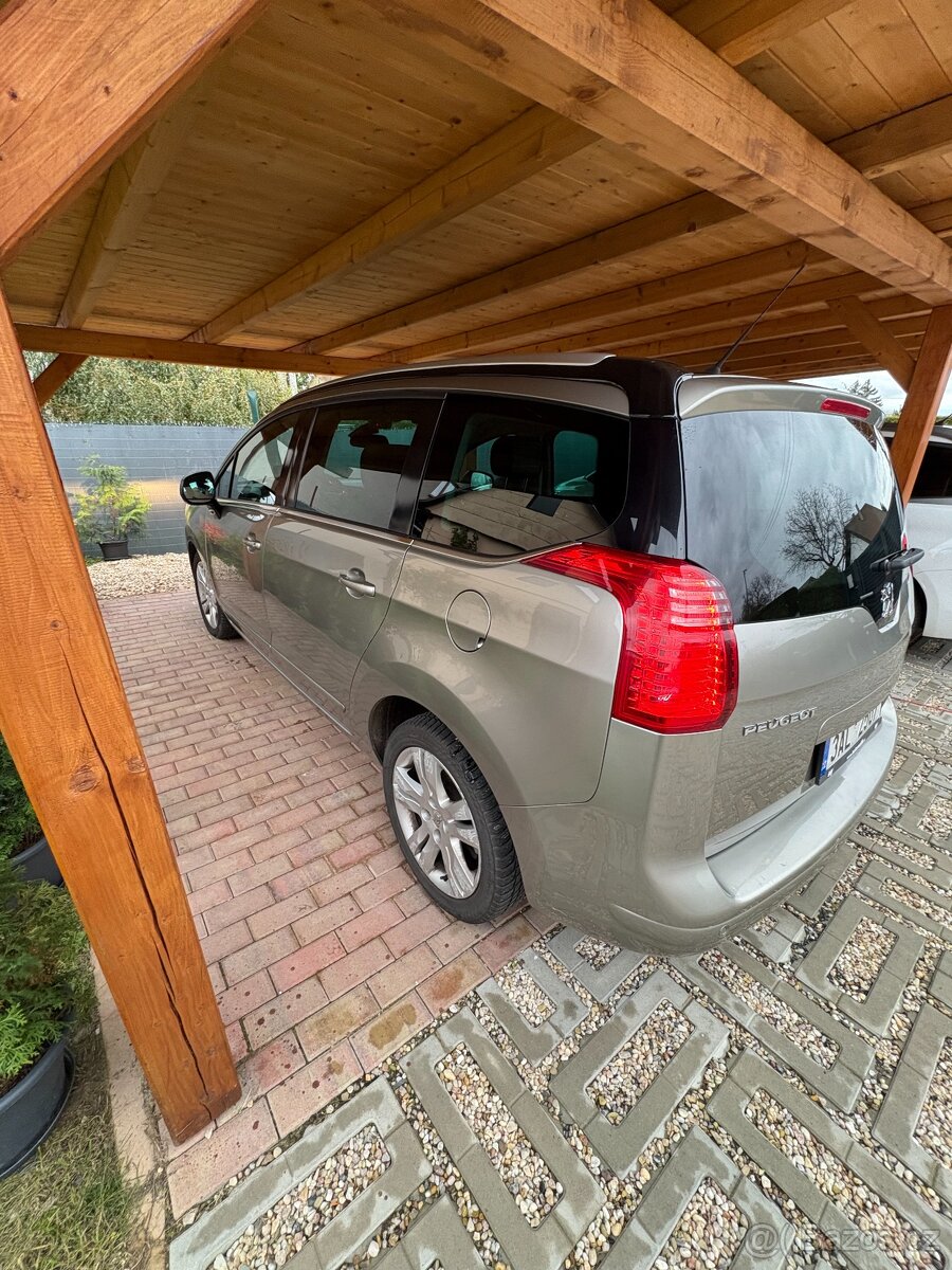 Peugeot 5008 1.9 HDi - automat - 3