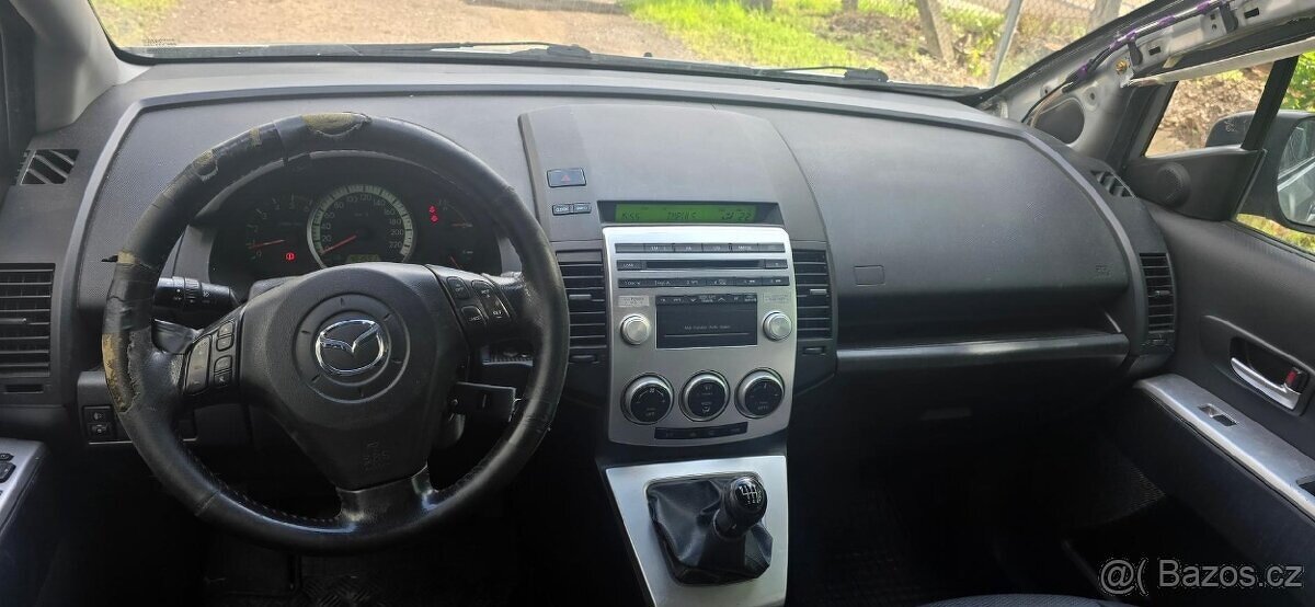 Mazda 5 - 3