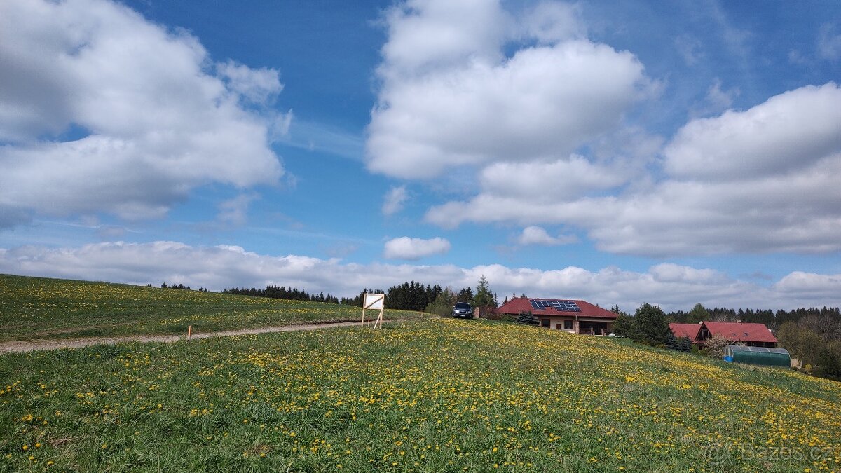 Pozemek přímo u jezera nedaleko Frymburku - 3